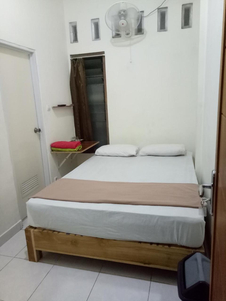 Losmen Fadel Malioboro Jogja Yogyakarta Exterior foto
